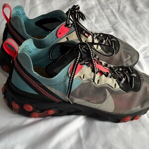 Nike React Element 87 'Solar Red' Mens 11.5 Like New